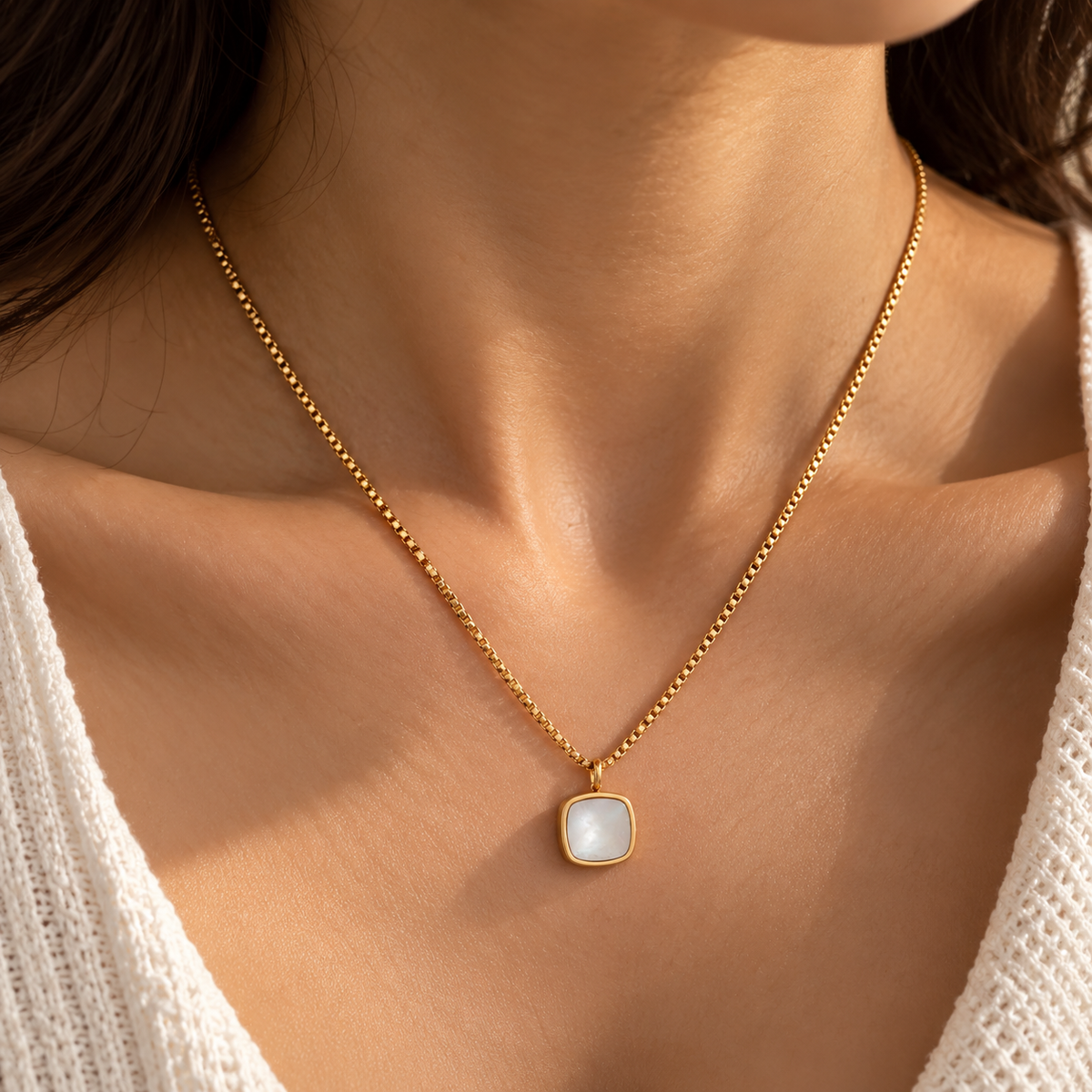 Lumière Pearl Necklace