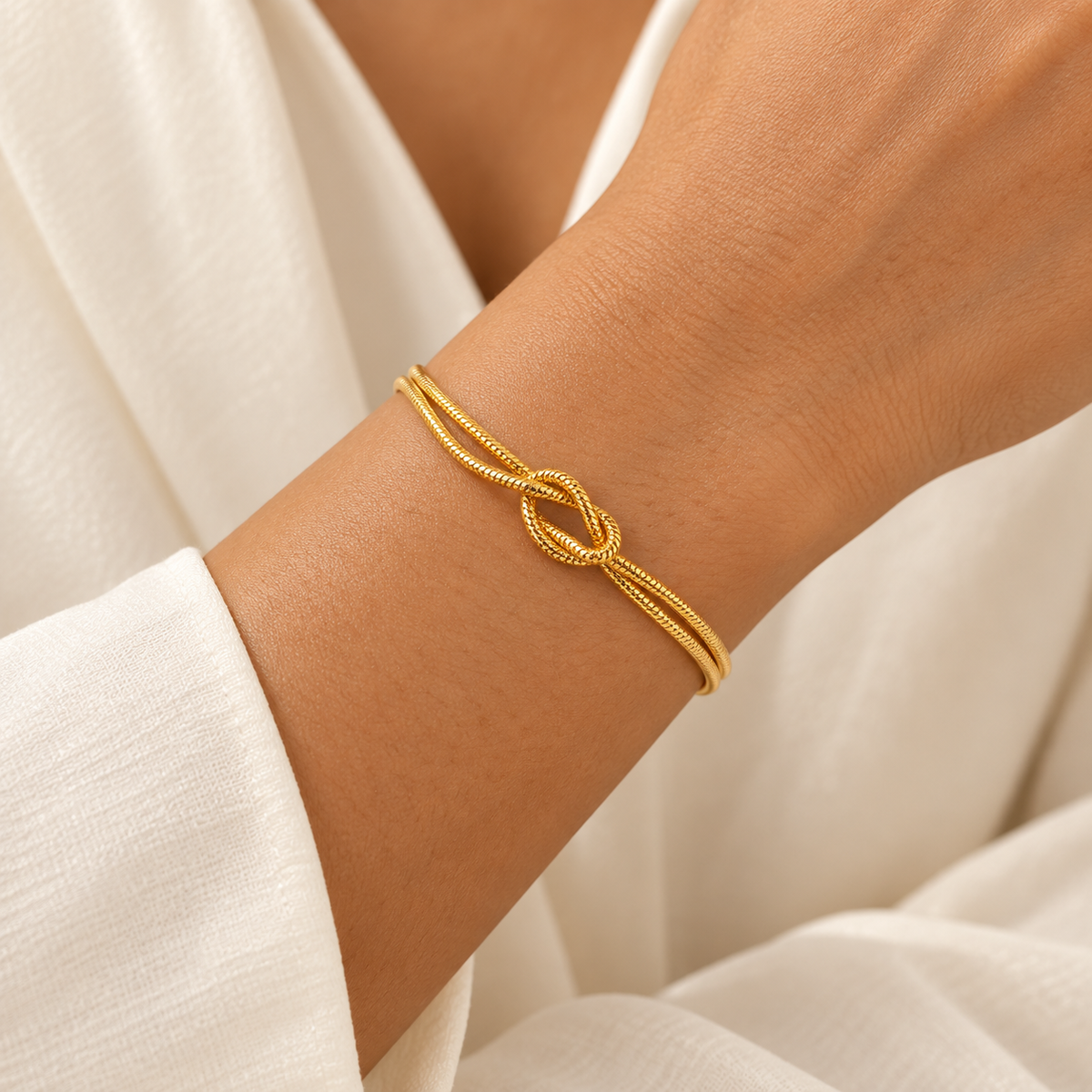 Solène Knot Bracelet