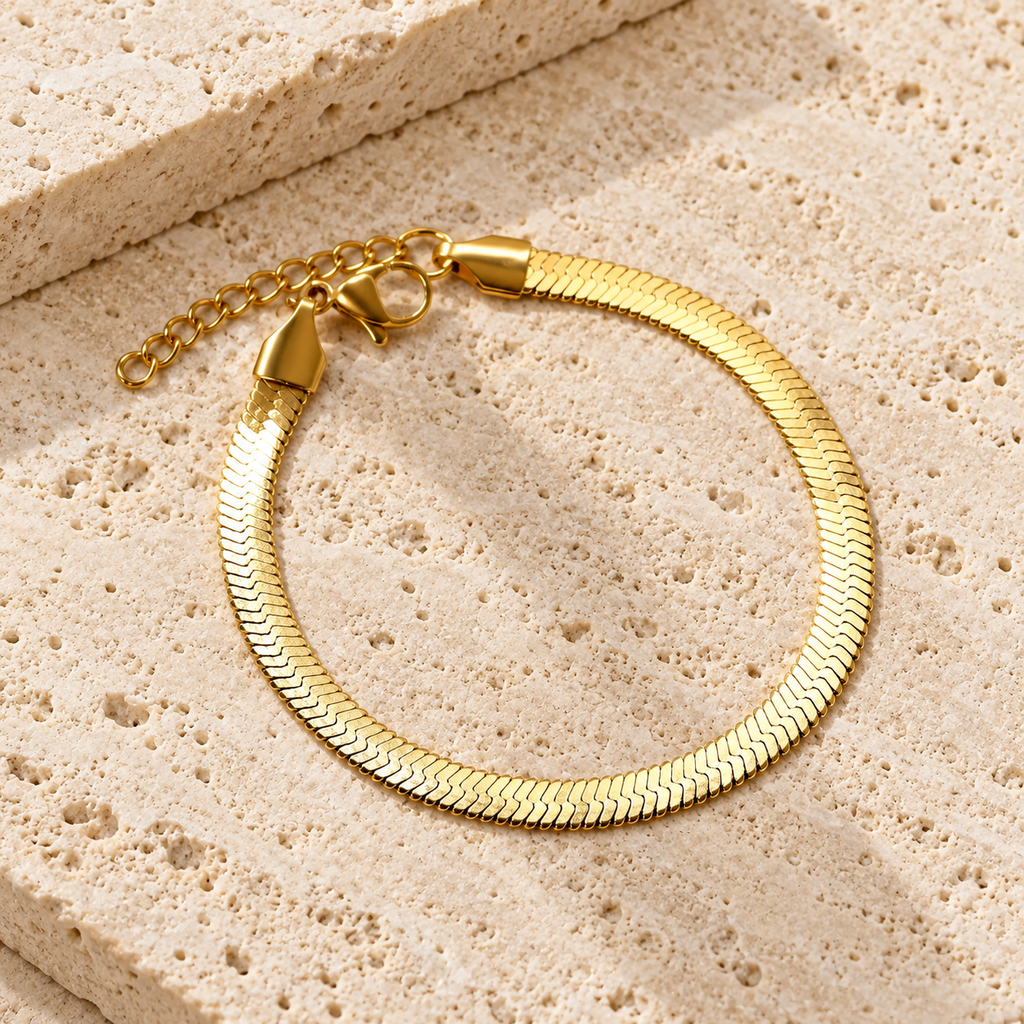 Élise Herringbone Bracelet